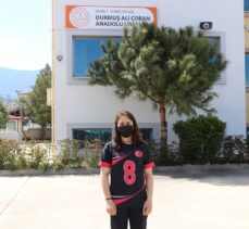 Golbol Kadın Milli Takımı oyuncusu Berfin Altan, okulunun gururu oldu: