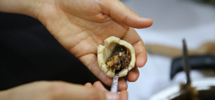 Hatay'da ramazan kurabiyesi kömbenin yapımı “tatlı” telaşla başladı
