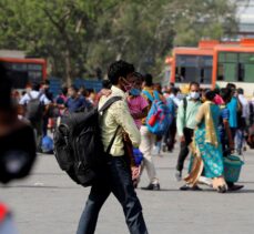 Hindistan'da Kovid-19 salgınında günlük vaka sayısı 273 bini aştı