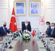 İçişleri Bakanı Soylu, Filistin'in Ankara Büyükelçisi Mustafa ile görüştü