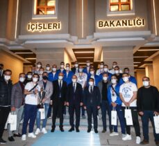 İçişleri Bakanı Soylu, Yeni Kızıltepe Spor ile Cizre Belediyesi voleybol takımlarını kabul etti