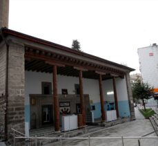 Kayseri'de tarihi caminin muslukları çalındı