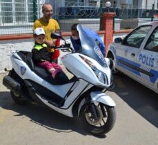 Kocaeli'de kız çocuğunun polis korkusu, ekiplerin şefkatiyle yenildi