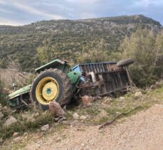 Muğla'da durdurmaya çalıştığı traktörün devrilmesi sonucu altında kalan sürücü yaşamını yitirdi