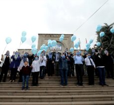Nevşehir'de otizmli çocuklar gökyüzüne mavi balon bıraktı