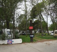 “Tam kapanma” öncesi Edremit Körfezi'ndeki çadır ve karavan kamp alanlarında hareketlilik yaşanıyor