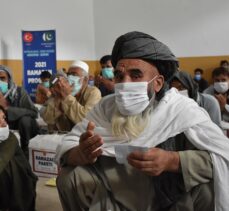 TDV Pakistan'da hayırseverlerin yardımıyla mazlumların yüzünü güldürdü
