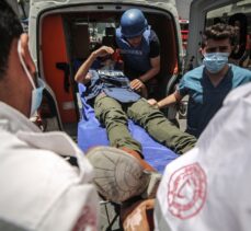 Anadolu Ajansı kameramanı Muhammed Dahlan İsrail'in Gazze'ye düzenlediği saldırıda yaralandı