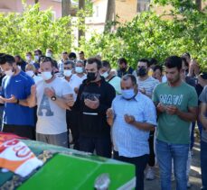 GÜNCELLEME – Aydın'da maç izlerken kalp krizi geçiren kişi toprağa verildi
