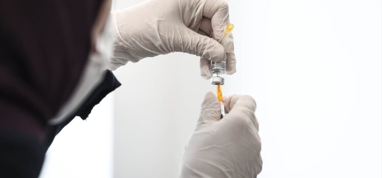 Başkentte muhtarlara Kovid-19 aşısı yapılmaya başlandı