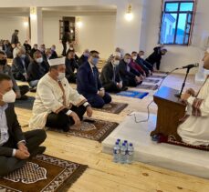 Bulgaristan’ın Kırcaali ilinde bayram namazı yeni inşa edilen camide kılındı