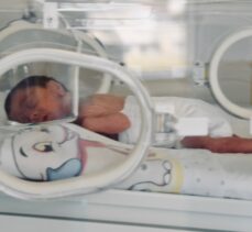 Eskişehir'de Kovid-19'u yenen anne, entübe durumdayken dünyaya getirdiği bebeğine kavuştu