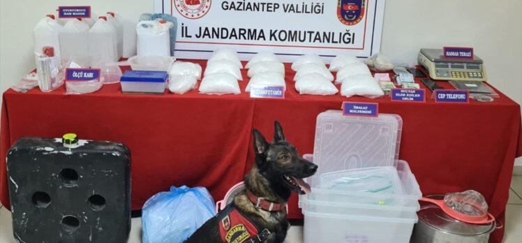 Gaziantep'te uyuşturucu imalathanesine yönelik operasyonda 4 şüpheli yakalandı