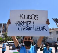 İzmir'de İsrail'in Mescid-i Aksa'ya yönelik saldırıları protesto edildi