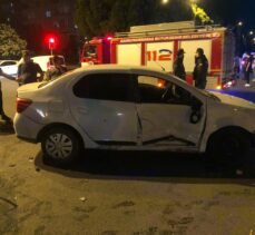 Kahramanmaraş'ta iki otomobil çarpıştı: 4 yaralı