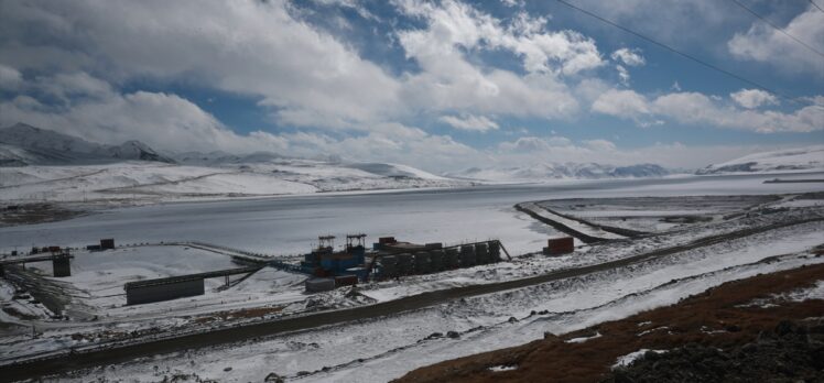 Kırgızistan'da Kanadalı şirketin işlettiği Kumtor altın madenine kayyum atandı