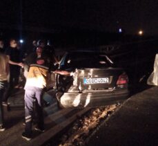 Kocaeli'de beton bariyere çarparak takla atan otomobilin sürücüsü hayatını kaybetti