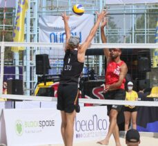 Plaj voleybolunda olimpiyat elemeleri ikinci tur maçları İzmir'de devam ediyor