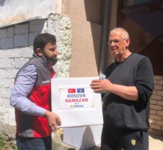 Sadakataşı Derneği, Kosova'da ihtiyaç sahiplerine ramazan kumanyası dağıttı