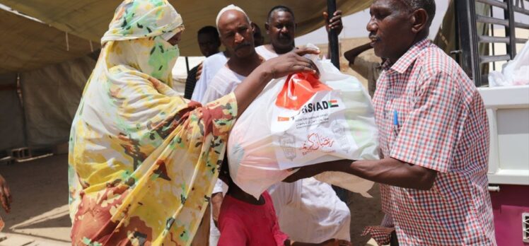Sudan'daki Türk iş insanları ihtiyaç sahibi ailelere 1500 gıda kolisi ile ramazan yardımında bulundu