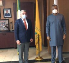 Türkiye'nin Abuja Büyükelçisi Bayraktar, Nijerya Dışişleri Bakanı Onyeama tarafından kabul edildi