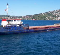 Yük gemisi İstanbul Boğazı'nda dümen arızası yaptı