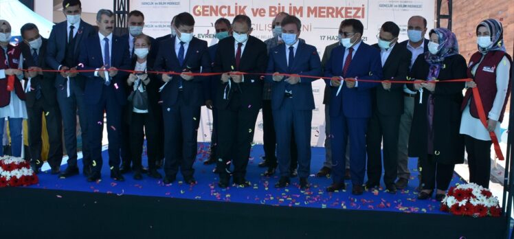 AK Parti Genel Başkan Yardımcısı Özhaseki, Aksaray Bilim ve Gençlik Merkezi'nin açılış töreninde konuştu: