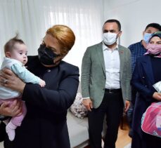 Bakan Yanık, Beyoğlu Belediyesinin “Hoş Geldin Bebek” projesi kapsamında yeni doğan bir bebeği ziyaret etti
