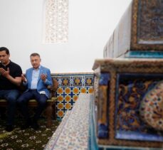 Cumhurbaşkanı Yardımcısı Oktay, Semerkant şehrini ziyaret etti
