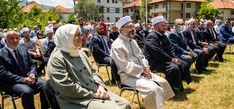 Diyanet İşleri Başkanı Erbaş, Karadağ'da cami ve İslam Kültür Merkezinin temel atma töreninde konuştu: