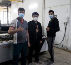 Edirneli genç girişimciler Yunan ve Bulgar müşterilerin taleplerini karşılamak için Çin'den makine satın aldı