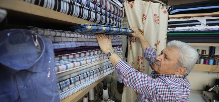 Eyüpsultan'da 54 yıldır gömlek ve çubuklu pijama dikiyor