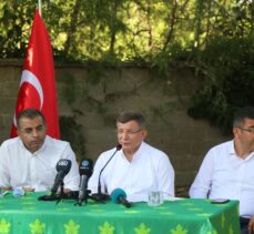 Gelecek Partisi Genel Başkanı Davutoğlu Konya'da çiftçilerle buluştu