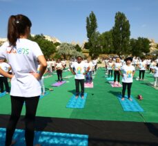 Hindistan'ın Ankara Büyükelçiliği “Dünya Yoga Günü” etkinliğinin final programını Kapadokya'da yaptı