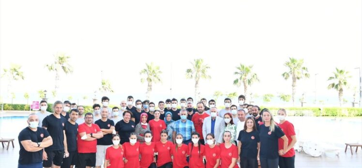 İşitme engelliler voleybol ile basketbol milli takımlarının Antalya kampı