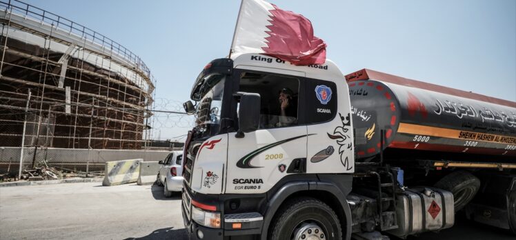 İsrail, Katar'ın finanse ettiği yakıtın Gazze'ye girişine izin verdi