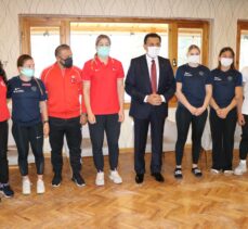 Kadın Güreş Milli Takımı, Tokyo 2020 hazırlıkları için Bolu'da kampa girdi