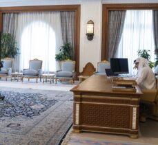 Katar Emiri Al Sani uluslararası yatırımcıları ülkesindeki fırsatlardan yararlanmaya çağırdı