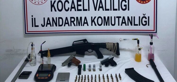 Kocaeli'de uyuşturucu operasyonu: 4 gözaltı