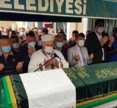 Kocaelispor'un eski başkanı Hüseyin Üzülmez'in cenazesi defnedildi