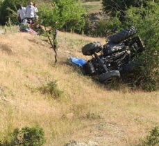 Manisa'da devrilen traktörün sürücüsü yaşamını yitirdi