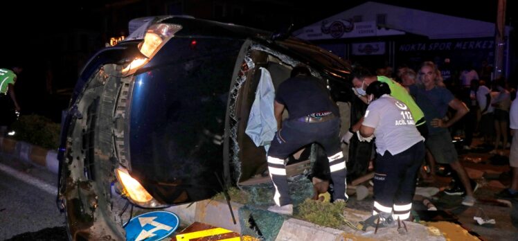Muğla'da iki otomobil çarpıştı: 8 yaralı