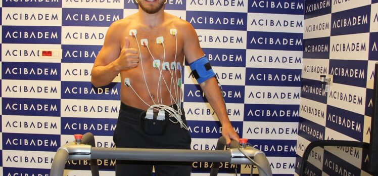 Sivasspor'un yeni transferi Koray Altınay, sağlık kontrolünden geçti