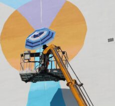 “Turizmin başkenti” Antalya'da duvarlar “mural art” ile renkleniyor