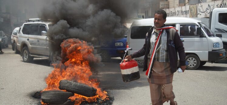 Yemen'in Taiz ilinde yolsuzluk karşıtı protestolar devam ediyor