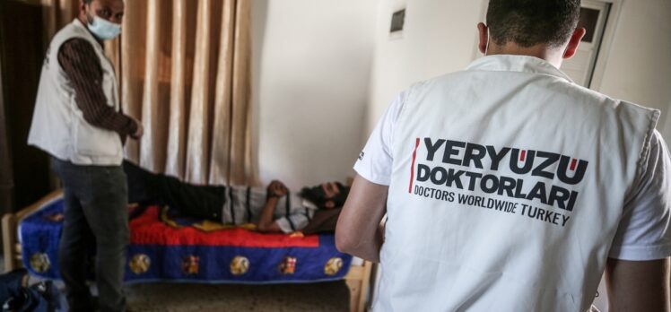 Yeryüzü Doktorları Gazze'deki yaralılar için evde bakım projesini hayata geçirdi