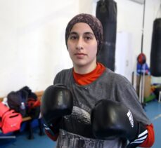Yıldız milli boksör Sudenaz Ballıoğlu, babasının izinden gidip, olimpiyatlara katılma peşinde: