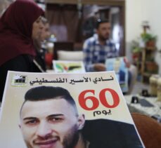 Açlık grevindeki Filistinli tutuklu Ebu Atvan'ın annesi: “Oğlumun tabutta dönmesini istemiyorum”