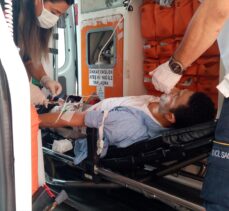 Adana'da iş yerine girerken silahlı saldırıya uğrayan kişi yaralandı
