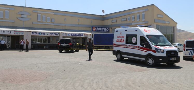 Bitlis'te silahlı kavgada bir kişi yeğenini öldürdü, kardeşi ile diğer yeğenini yaraladı